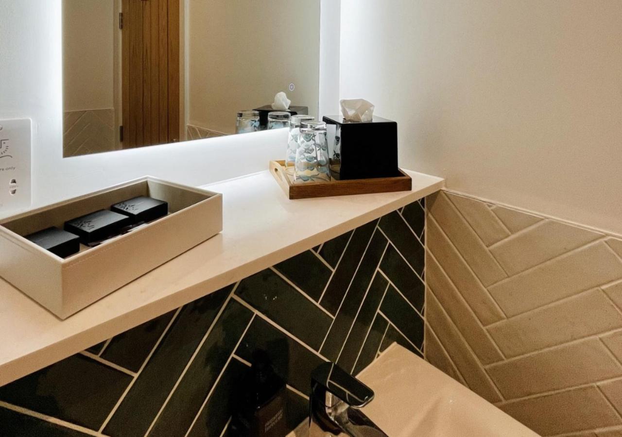 Rooms At Haslar Marina Госпорт Екстериор снимка