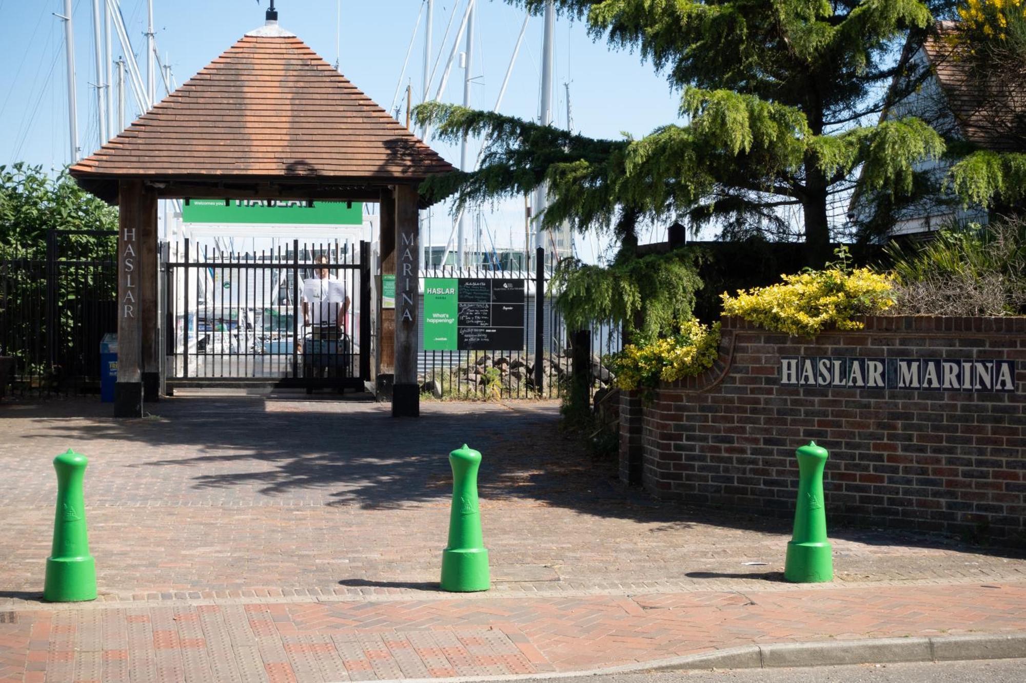 Rooms At Haslar Marina Госпорт Екстериор снимка
