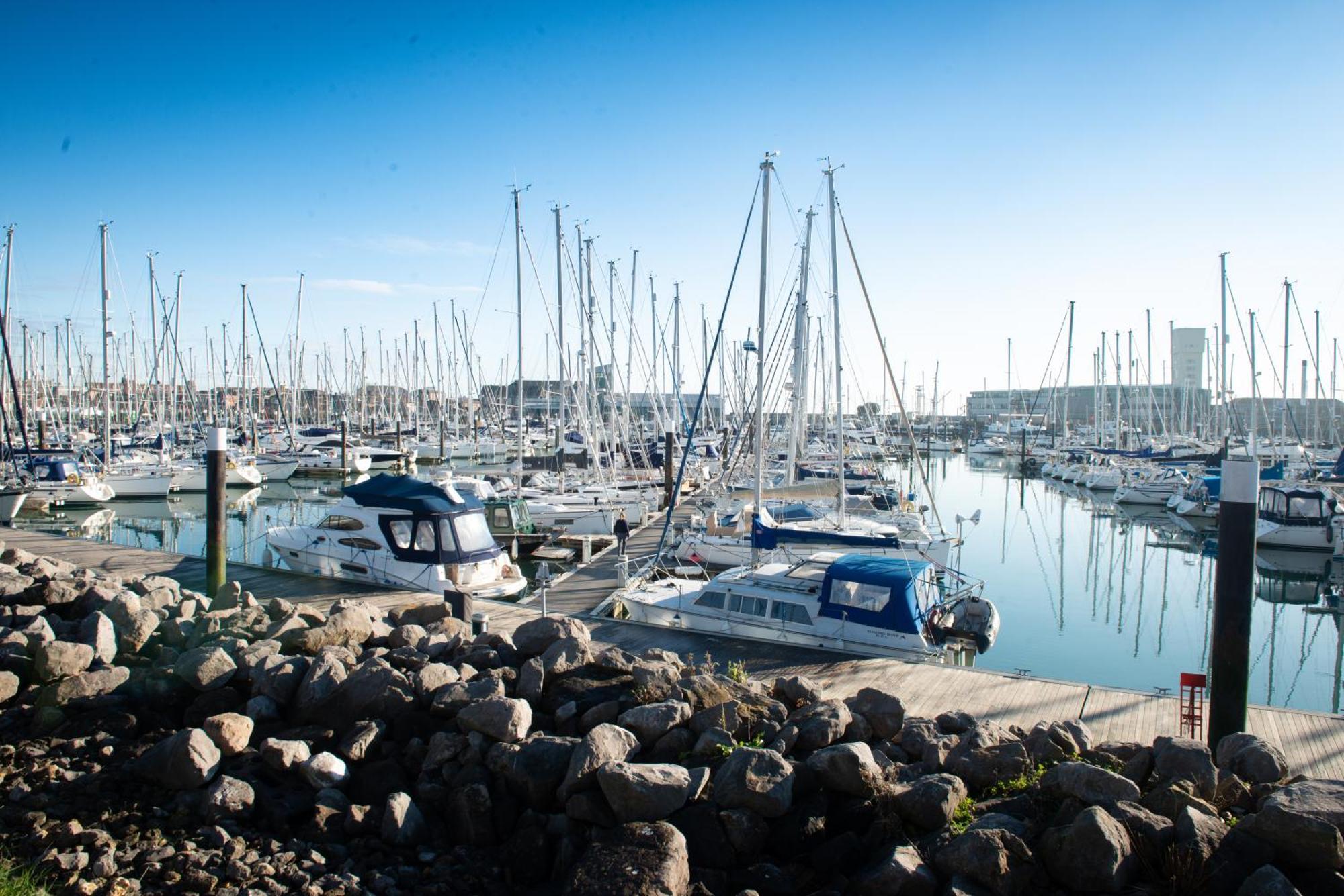 Rooms At Haslar Marina Госпорт Екстериор снимка